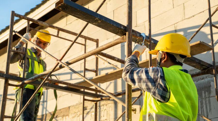 Professional gutter cleaning in Tiro, OH